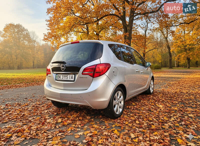Микровэн Opel Meriva 2011 в Ровно
