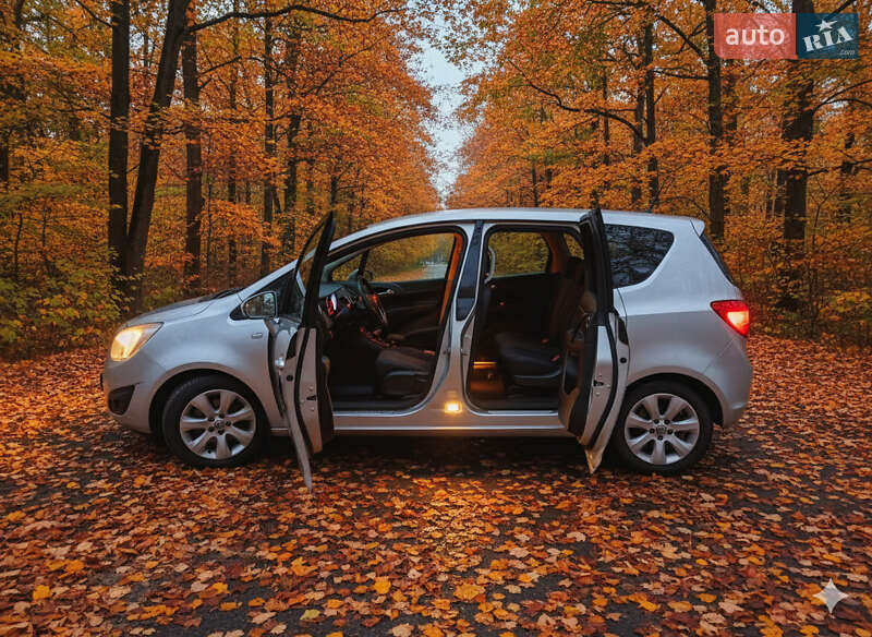 Микровэн Opel Meriva 2011 в Ровно