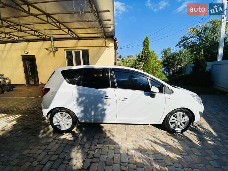Микровэн Opel Meriva 2013 в Харькове