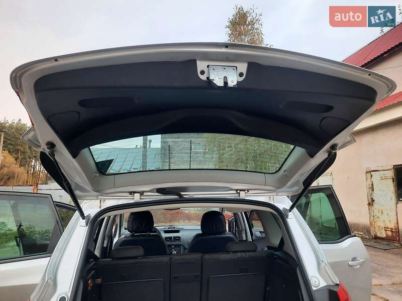 Мікровен Opel Meriva 2011 в Новояворівську