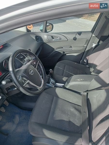 Микровэн Opel Meriva 2015 в Ивано-Франковске