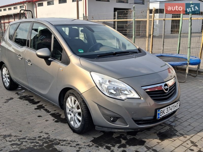 Opel Meriva 2010