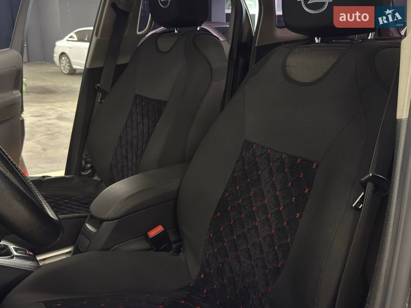 Микровэн Opel Meriva 2012 в Николаеве