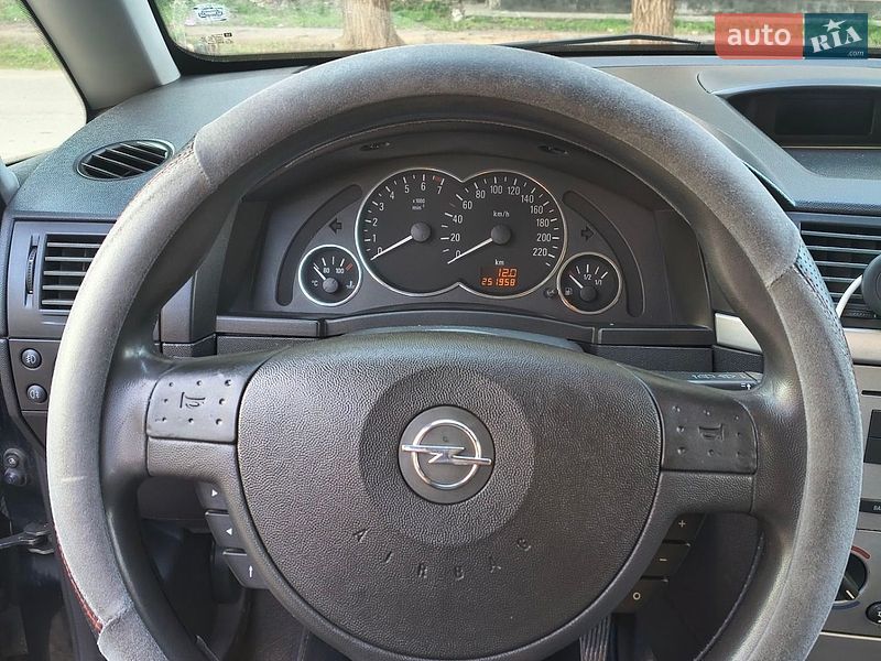 Микровэн Opel Meriva 2005 в Кривом Роге