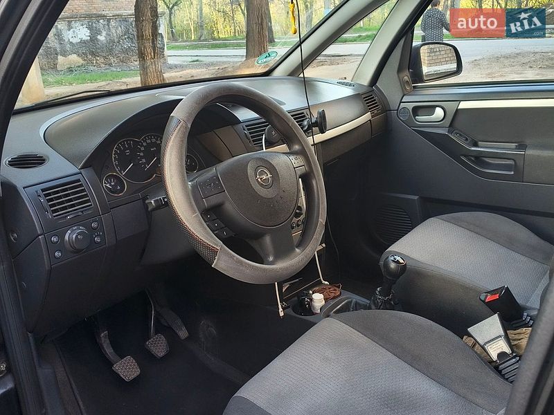 Микровэн Opel Meriva 2005 в Кривом Роге