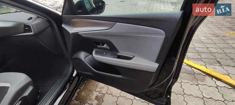 Внедорожник / Кроссовер Opel Mokka-e 2022 в Черкассах