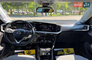 Позашляховик / Кросовер Opel Mokka-e 2023 в 