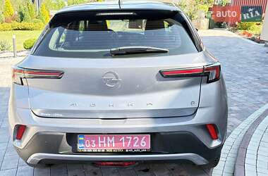 Внедорожник / Кроссовер Opel Mokka-e 2022 в 