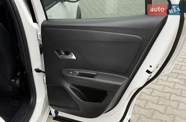 Внедорожник / Кроссовер Opel Mokka-e 2022 в 