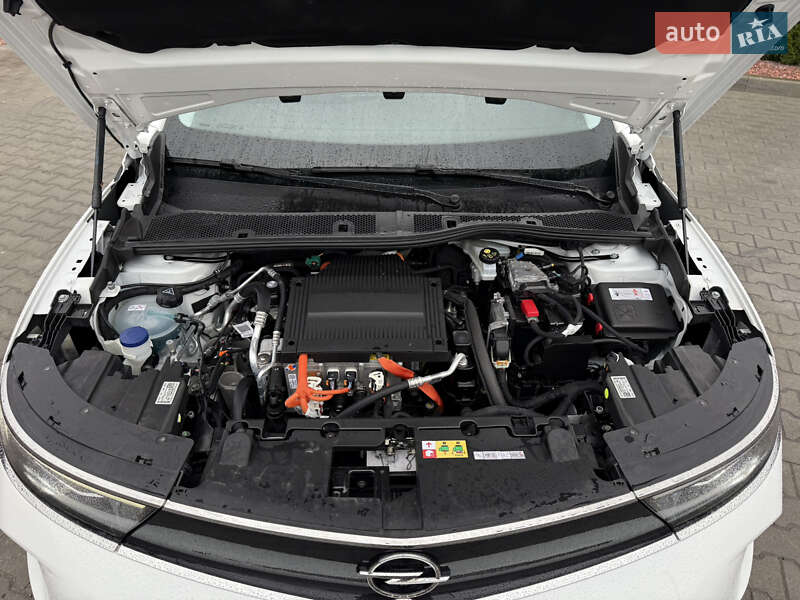 Внедорожник / Кроссовер Opel Mokka-e 2022 в Тернополе фото 76 Внедорожник / Кроссовер Opel Mokka-e 2022 в Тернополе