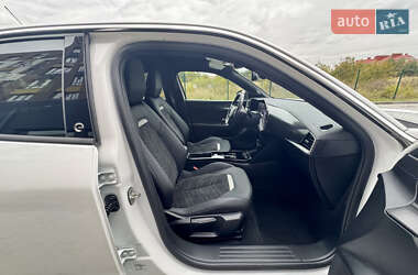 Внедорожник / Кроссовер Opel Mokka-e 2021 в 