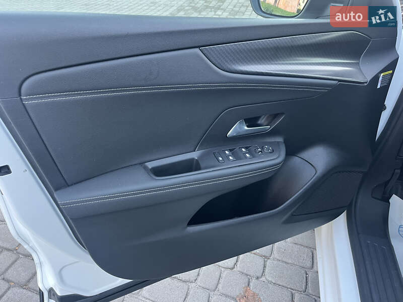 Позашляховик / Кросовер Opel Mokka-e 2022 в Кременці