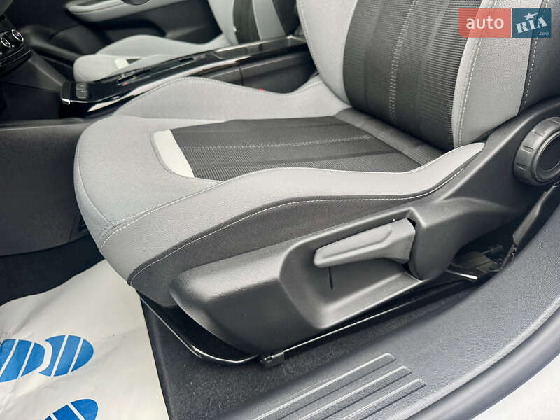 Позашляховик / Кросовер Opel Mokka-e 2023 в Луцьку