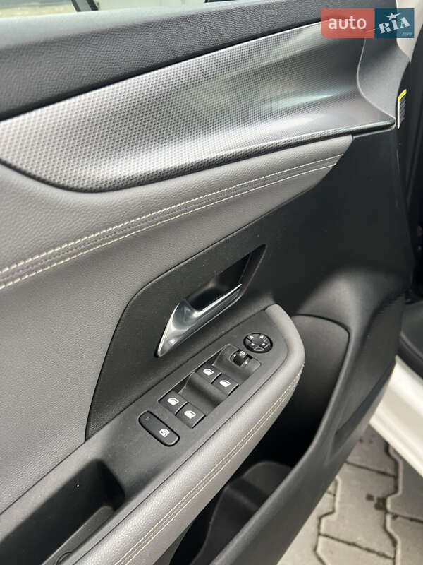 Позашляховик / Кросовер Opel Mokka-e 2022 в Мукачевому