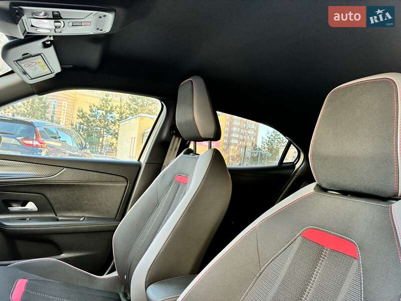 Внедорожник / Кроссовер Opel Mokka-e 2023 в Киеве