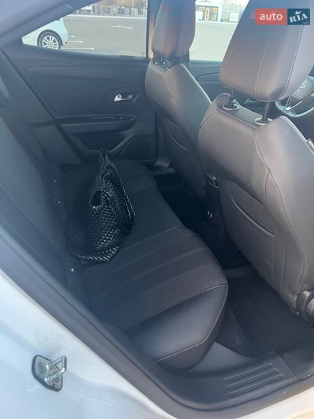 Внедорожник / Кроссовер Opel Mokka-e 2022 в Луцке