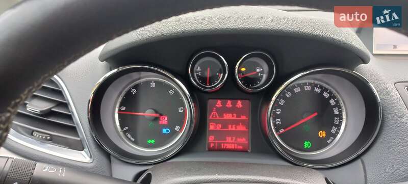 Внедорожник / Кроссовер Opel Mokka 2012 в Луцке