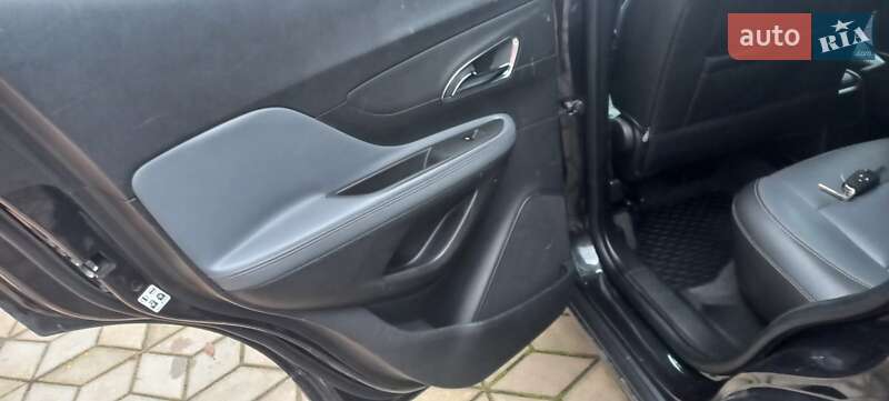 Внедорожник / Кроссовер Opel Mokka 2012 в Луцке