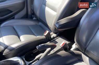 Внедорожник / Кроссовер Opel Mokka 2013 в 