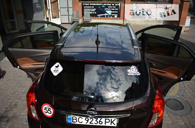 Позашляховик / Кросовер Opel Mokka 2014 в Львові