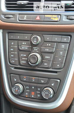 Позашляховик / Кросовер Opel Mokka 2014 в Львові