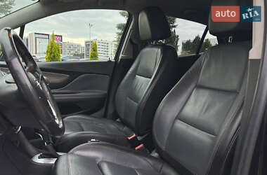 Позашляховик / Кросовер Opel Mokka 2013 в 