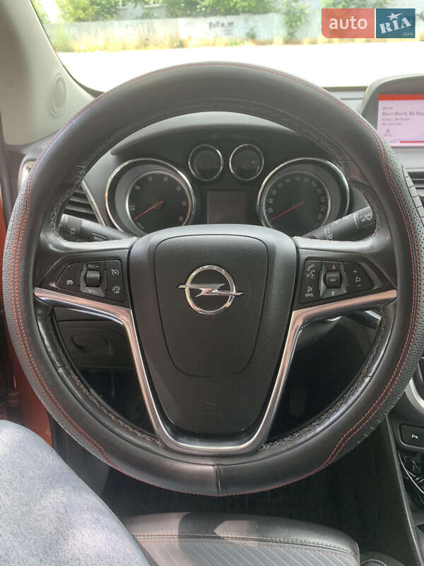 Внедорожник / Кроссовер Opel Mokka 2014 в Одессе