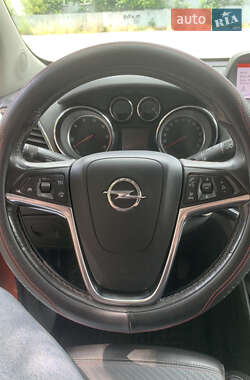 Внедорожник / Кроссовер Opel Mokka 2014 в 