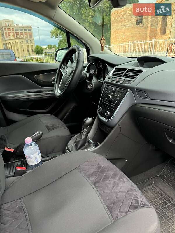 Позашляховик / Кросовер Opel Mokka 2015 в Києві