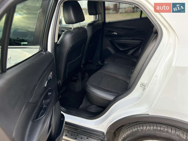 Внедорожник / Кроссовер Opel Mokka 2017 в Переяславе