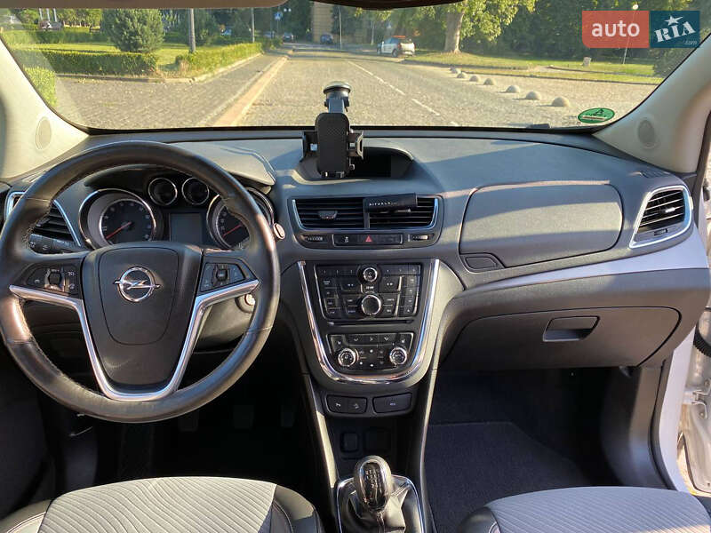 Внедорожник / Кроссовер Opel Mokka 2013 в Ужгороде