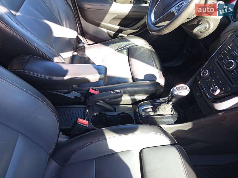 Внедорожник / Кроссовер Opel Mokka 2012 в Луцке