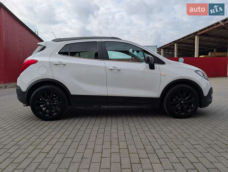 Внедорожник / Кроссовер Opel Mokka 2015 в Владимире