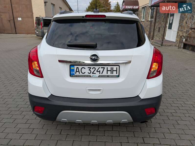 Внедорожник / Кроссовер Opel Mokka 2015 в Владимире