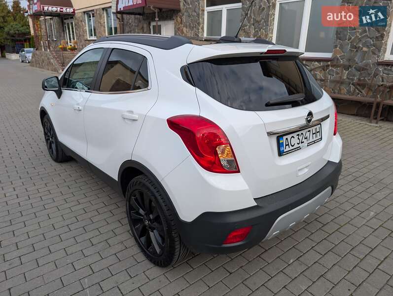 Внедорожник / Кроссовер Opel Mokka 2015 в Владимире
