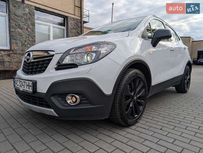 Внедорожник / Кроссовер Opel Mokka 2015 в Владимире