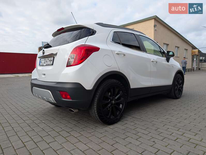 Внедорожник / Кроссовер Opel Mokka 2015 в Владимире