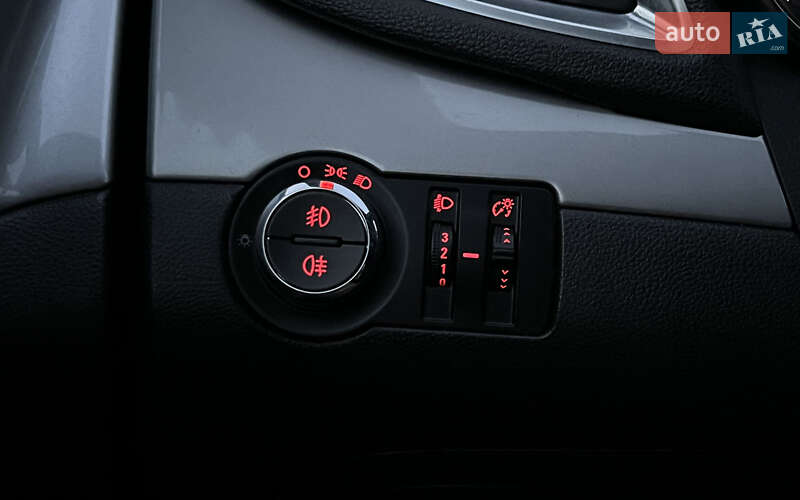 Позашляховик / Кросовер Opel Mokka 2016 в Львові