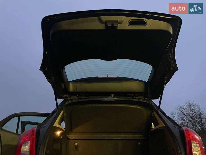 Внедорожник / Кроссовер Opel Mokka 2013 в Тернополе