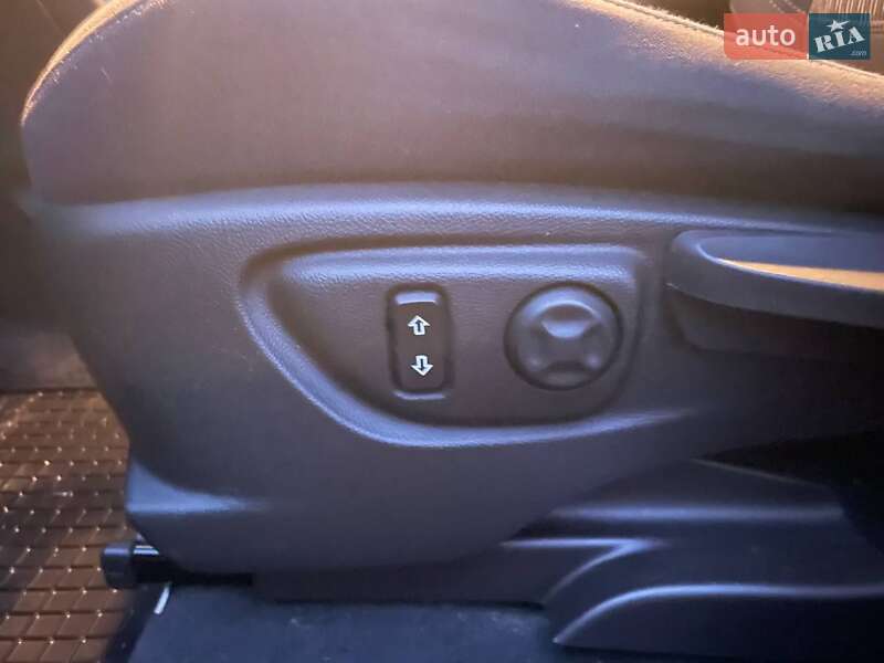 Внедорожник / Кроссовер Opel Mokka 2013 в Тернополе