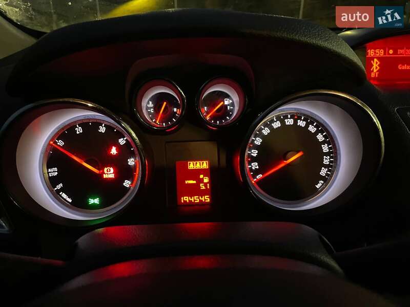 Внедорожник / Кроссовер Opel Mokka 2013 в Тернополе