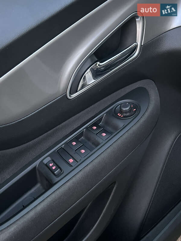 Позашляховик / Кросовер Opel Mokka 2016 в Одесі фото 20 Позашляховик / Кросовер Opel Mokka 2016 в Одесі