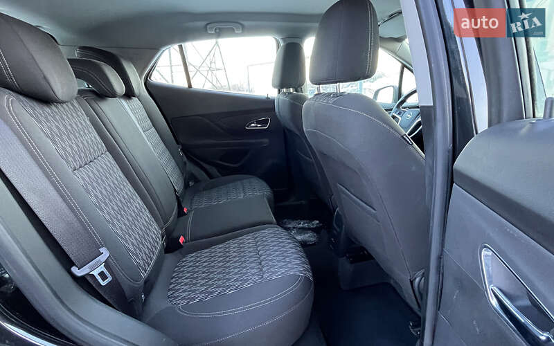 Внедорожник / Кроссовер Opel Mokka 2015 в Стрые