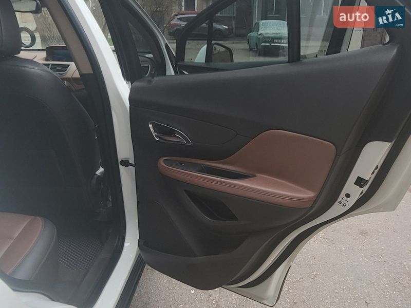 Позашляховик / Кросовер Opel Mokka 2013 в Одесі