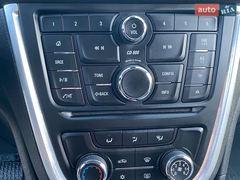 Позашляховик / Кросовер Opel Mokka 2015 в Коломиї