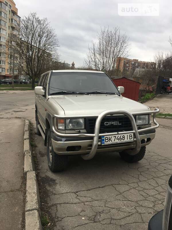 Opel Monterey 1995