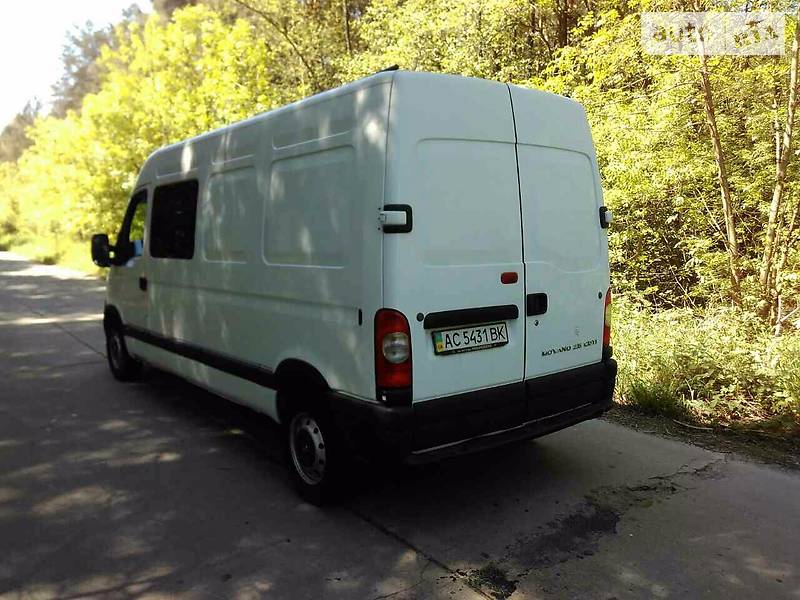 Грузопассажирский фургон Opel Movano 2006 в Луцке