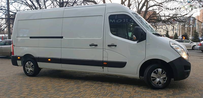 Вантажопасажирський фургон Opel Movano 2016 в Одесі