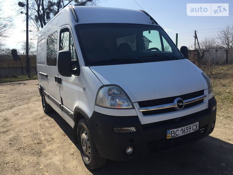 Грузопассажирский фургон Opel Movano 2005 в Самборе