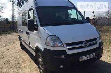 Грузопассажирский фургон Opel Movano 2005 в Самборе